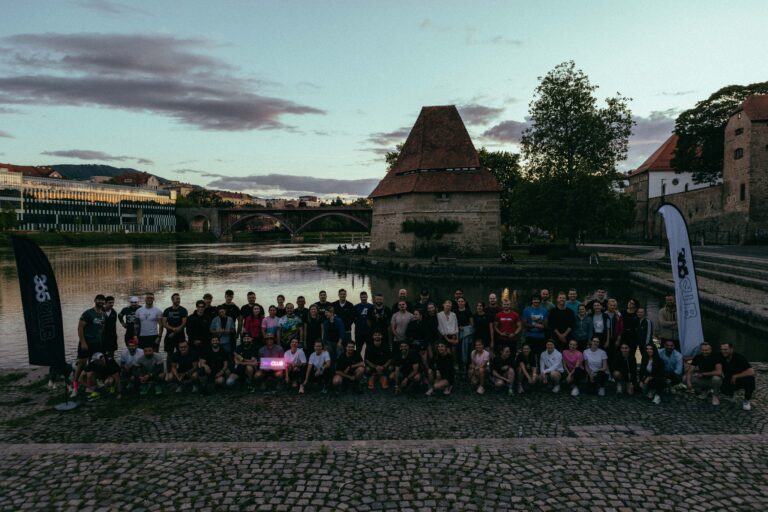 NIGHT RUN v Mariboru. 365CLUB in Running CLUB Community organizirali night run v mestu Mariboru zbor ob Lentu